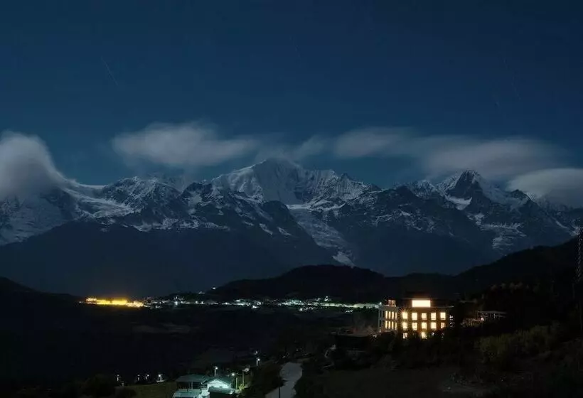 Sunyata Hotel. Deqin Meili