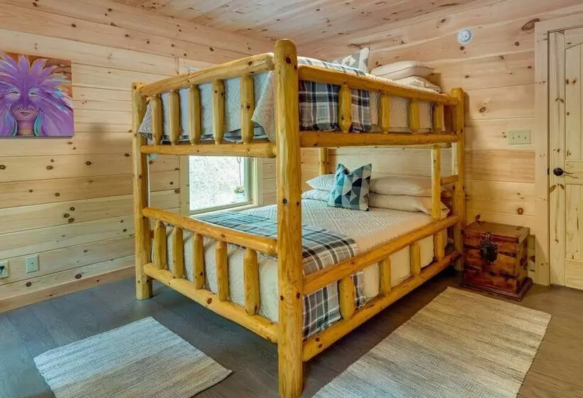 Serene Marshall Cabin W/ Deck & Fire Pit!