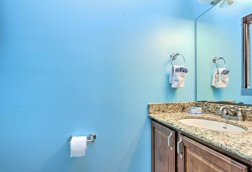 Pass Christian Home: Easy Access To Beaches!