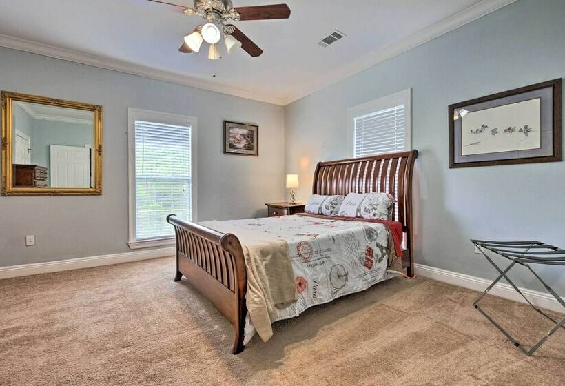 Pass Christian Home: Easy Access To Beaches!