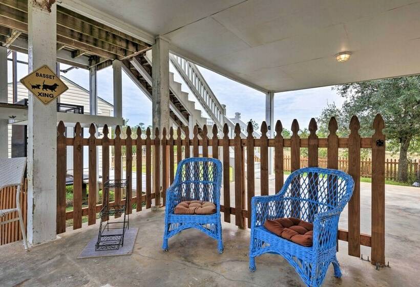 Pass Christian Home: Easy Access To Beaches!