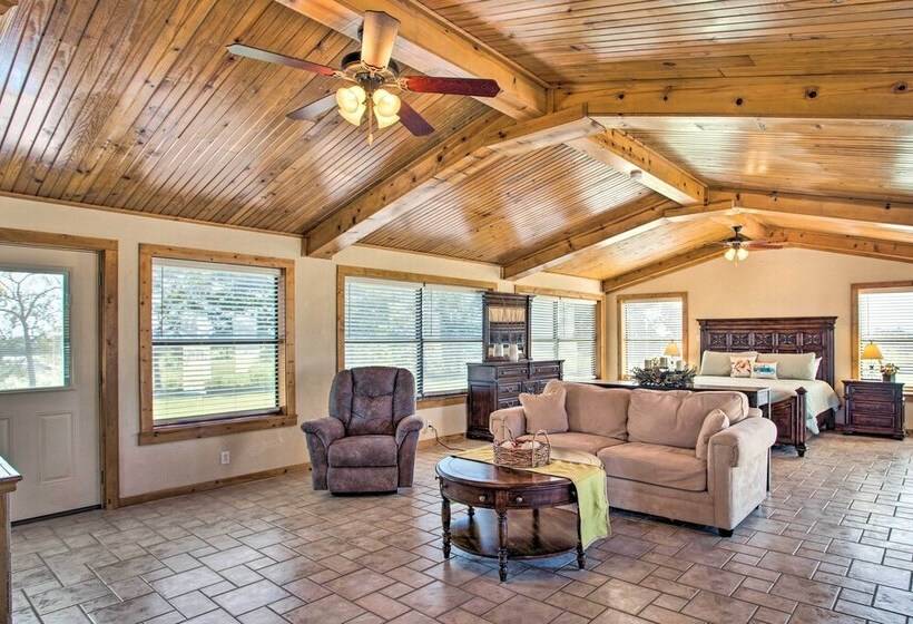 Pet Friendly Efficiency Cottage W/ Pool!