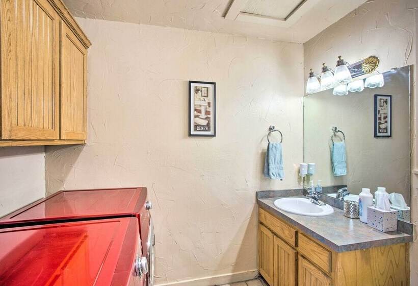 Pet Friendly Efficiency Cottage W/ Pool!