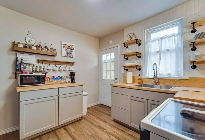 Pet Friendly North Texas Home W/ Spacious Yard!