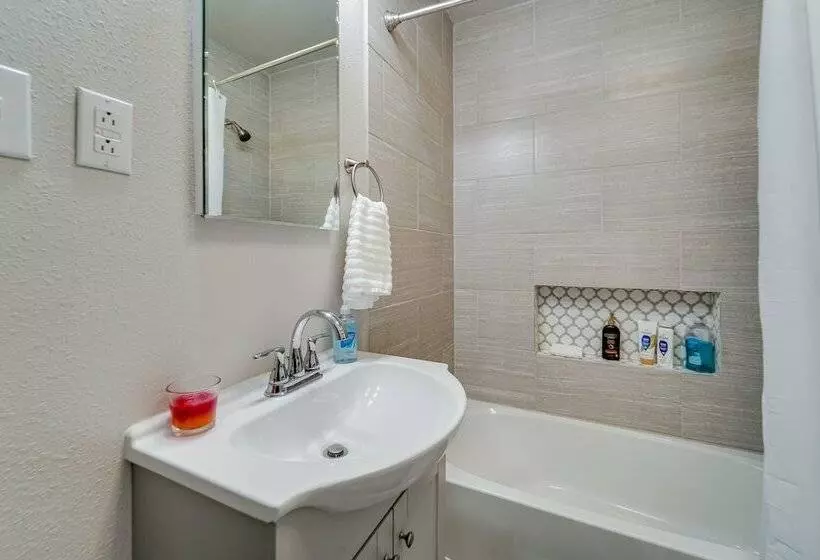 Pet Friendly North Texas Home W/ Spacious Yard!