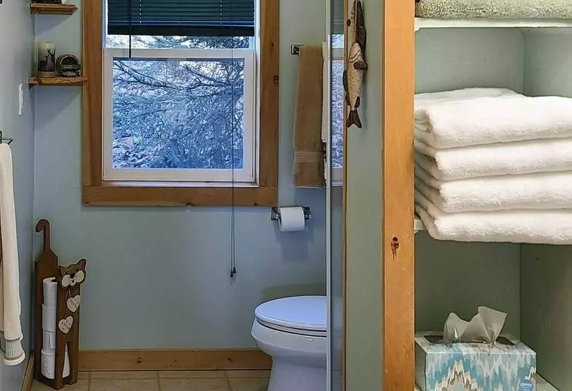 Quiet Lakefront Conover Cabin Near Atv Trails