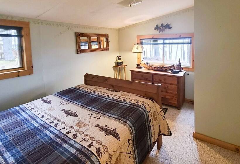 Quiet Lakefront Conover Cabin Near Atv Trails