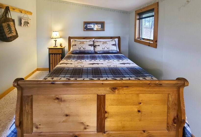 Quiet Lakefront Conover Cabin Near Atv Trails