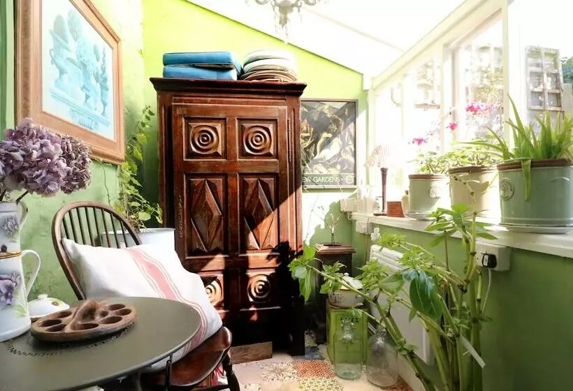 Quintessential B&b