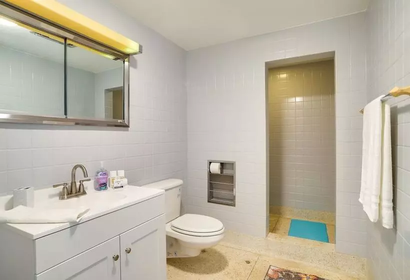 Riverfront Elkhart Rental: Deck & Ping Pong Table!