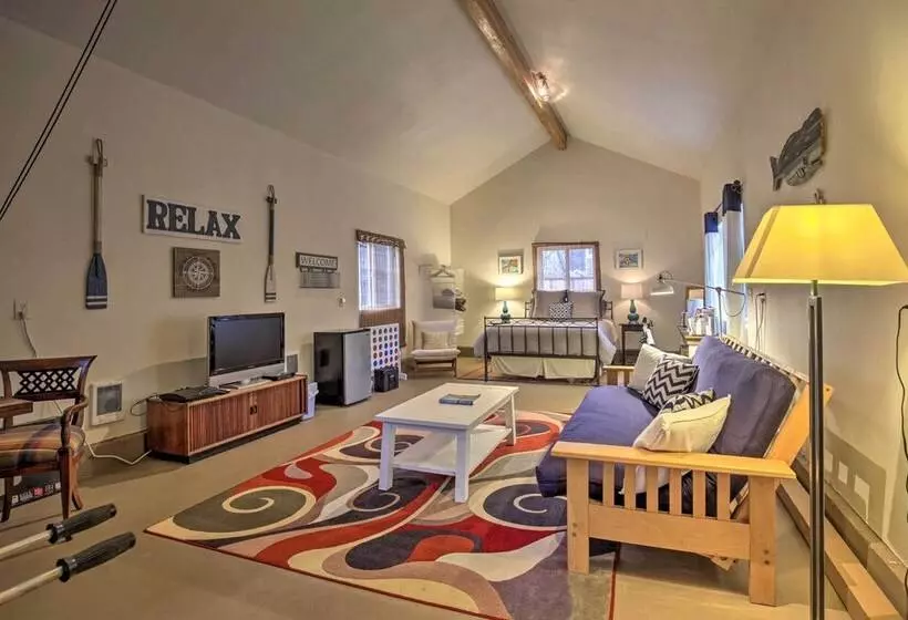 Rockaway Beach Home W/ Hot Tub: 4 Blocks To Beach!