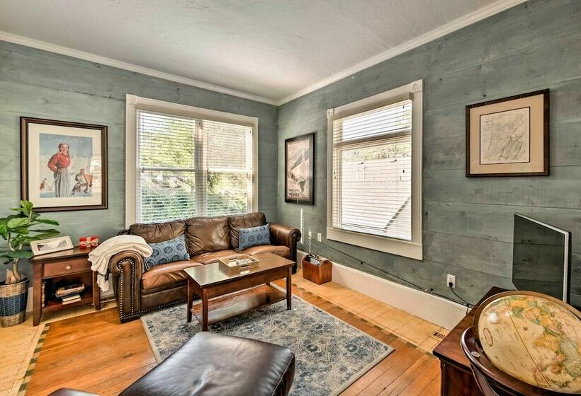 Ski Haven W/ Deck Access, Walk To Main St!