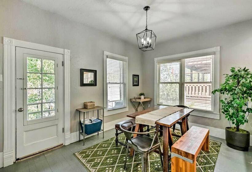 Ski Haven W/ Deck Access, Walk To Main St!