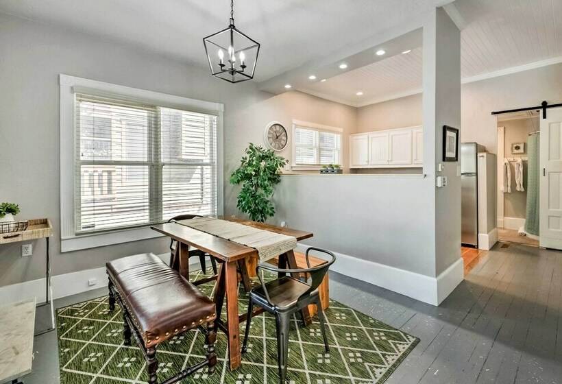 Ski Haven W/ Deck Access, Walk To Main St!