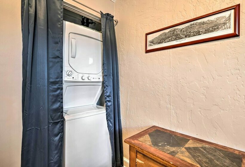 Ski Haven W/ Deck Access, Walk To Main St!