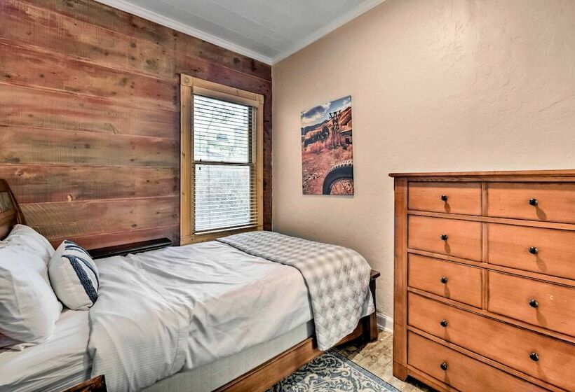 Ski Haven W/ Deck Access, Walk To Main St!