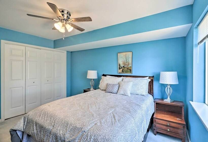 Spacious Home W/ Mtn Views & Starlink Wifi!