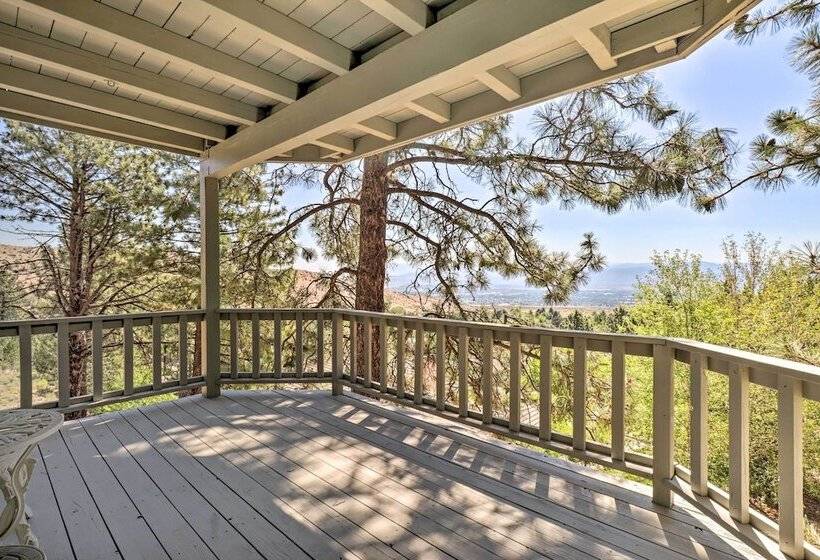Spacious Home W/ Mtn Views & Starlink Wifi!