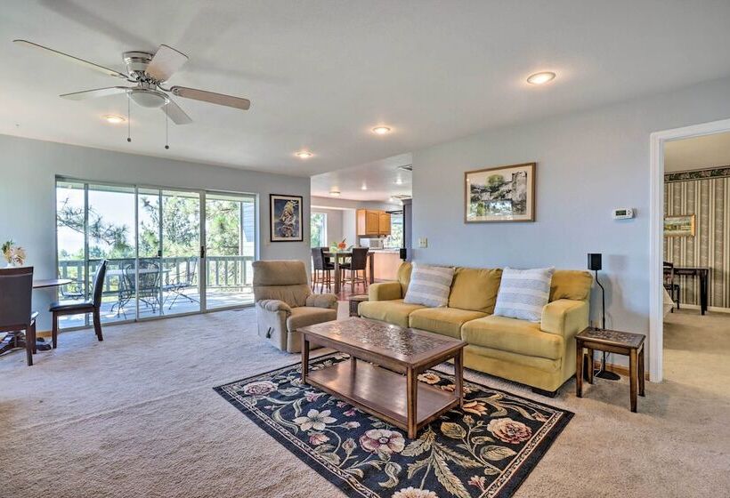 Spacious Home W/ Mtn Views & Starlink Wifi!