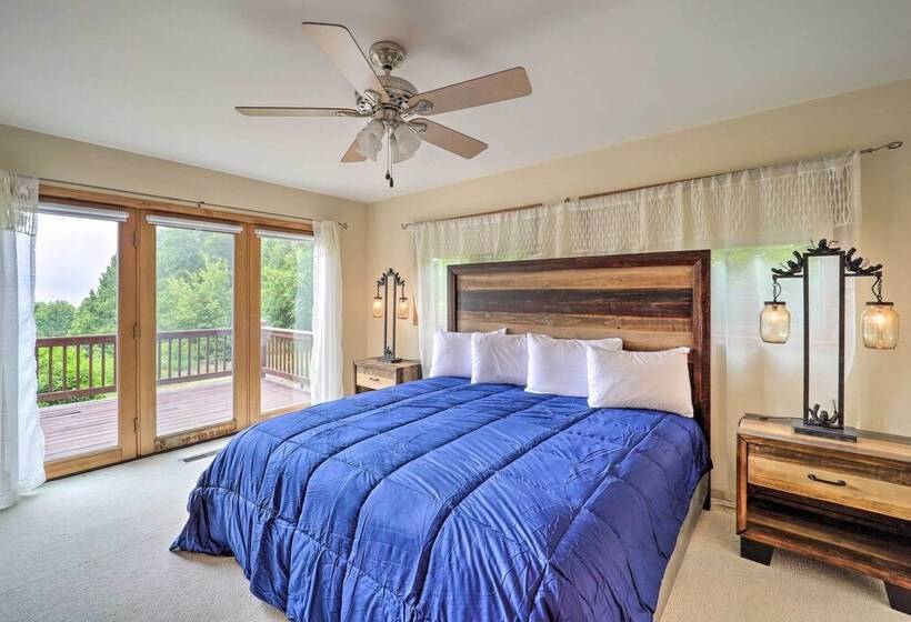 Spruce Pine Retreat W/ Gas Grill + Mtn Views!