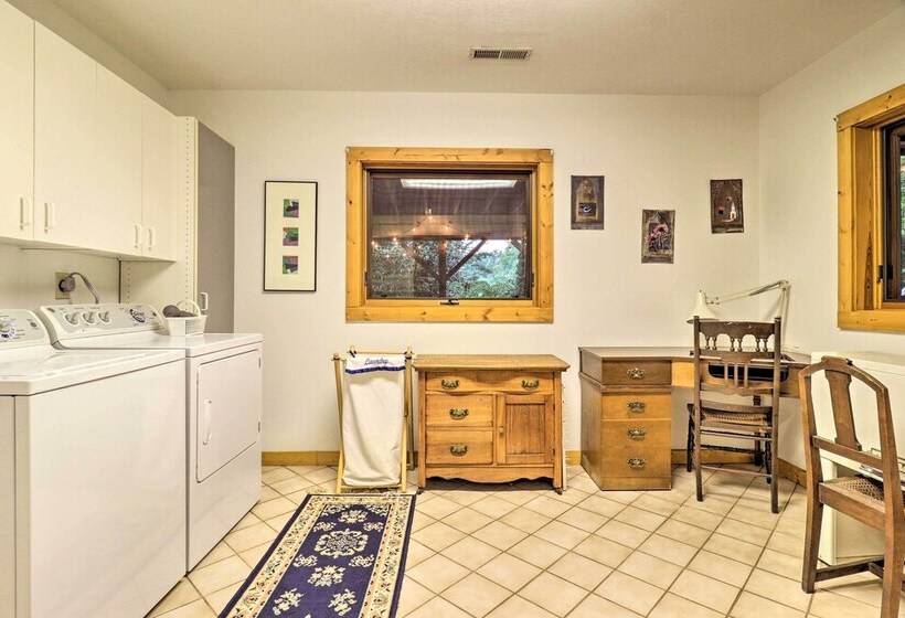 Tree Lined Cruso Cabin W/ Game Room & Mtn Views!