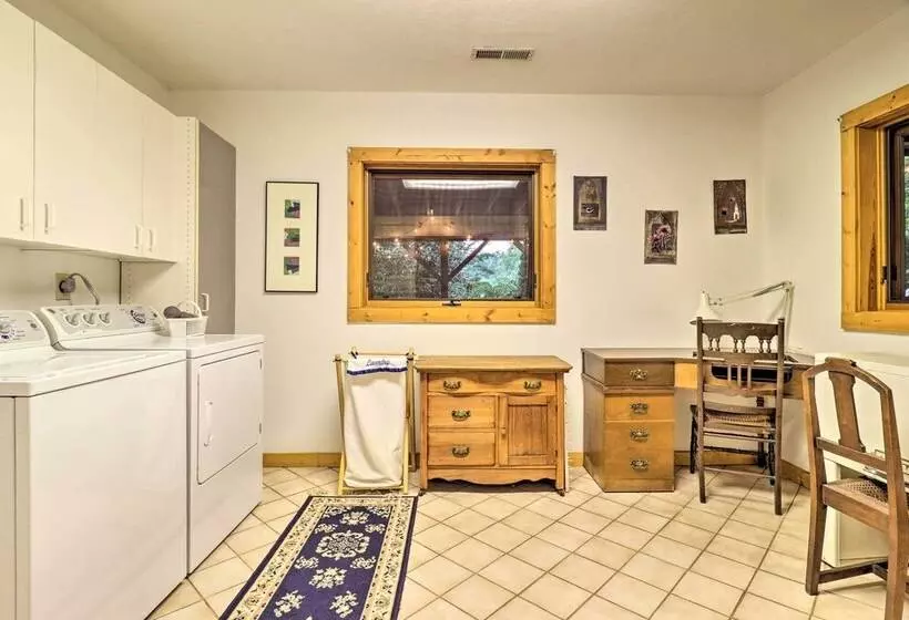 Tree Lined Cruso Cabin W/ Game Room & Mtn Views!