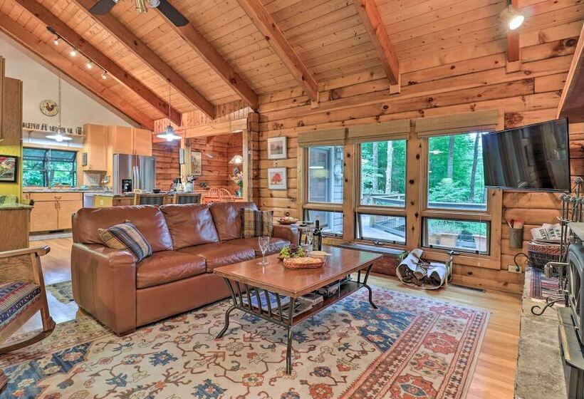 Tree Lined Cruso Cabin W/ Game Room & Mtn Views!