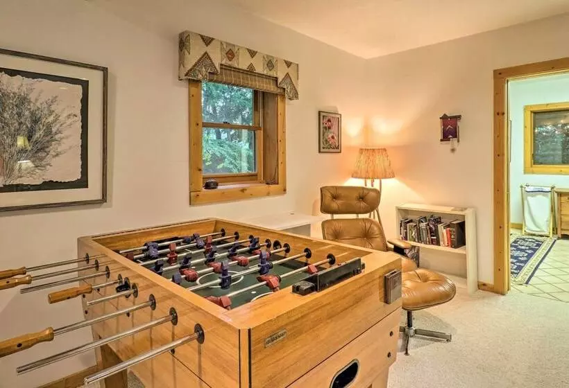 Tree Lined Cruso Cabin W/ Game Room & Mtn Views!
