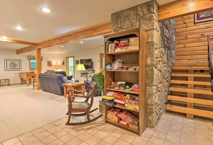 Tree Lined Cruso Cabin W/ Game Room & Mtn Views!