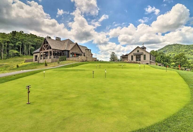 Tree Lined Cruso Cabin W/ Game Room & Mtn Views!