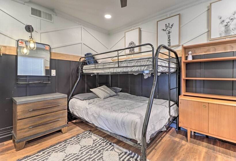 Luxe Mesa Retreat W/ Pool, Hot Tub & Home Gym