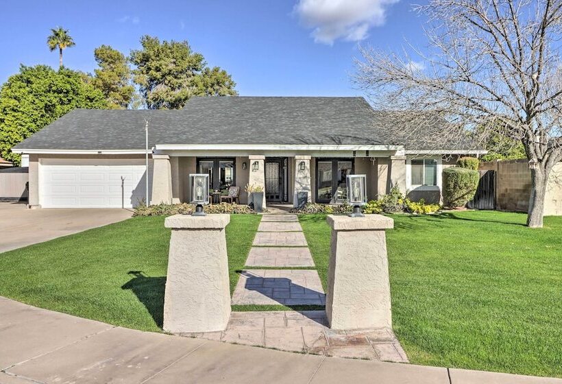 Luxe Mesa Retreat W/ Pool, Hot Tub & Home Gym