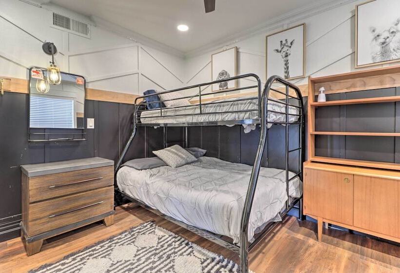 Luxe Mesa Retreat W/ Pool, Hot Tub & Home Gym