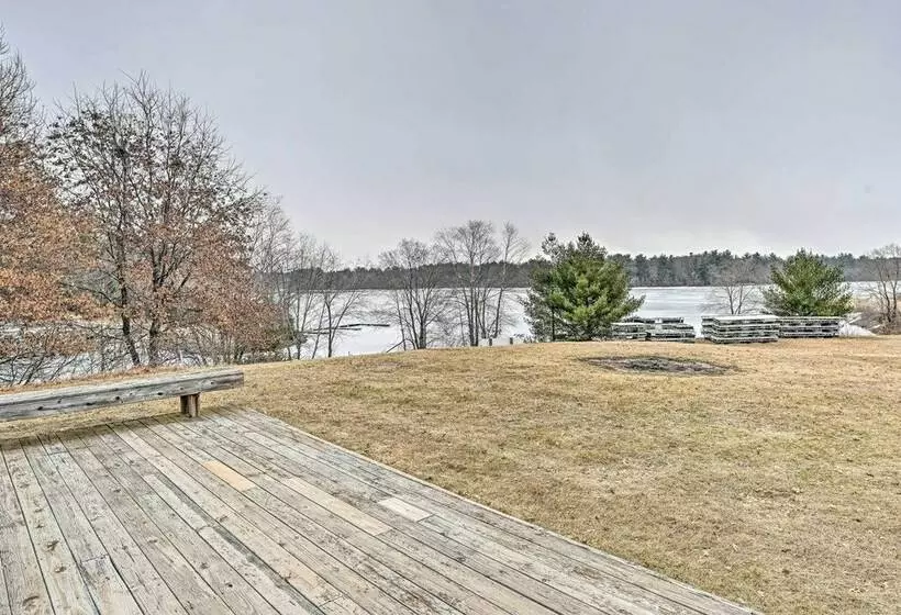 Waterfront Castle Rock Lake Cabin W/ Deck & Grill