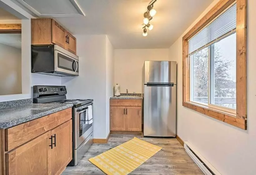 Waterfront Castle Rock Lake Cabin W/ Deck & Grill