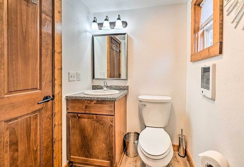 Waterfront Castle Rock Lake Cabin W/ Deck & Grill