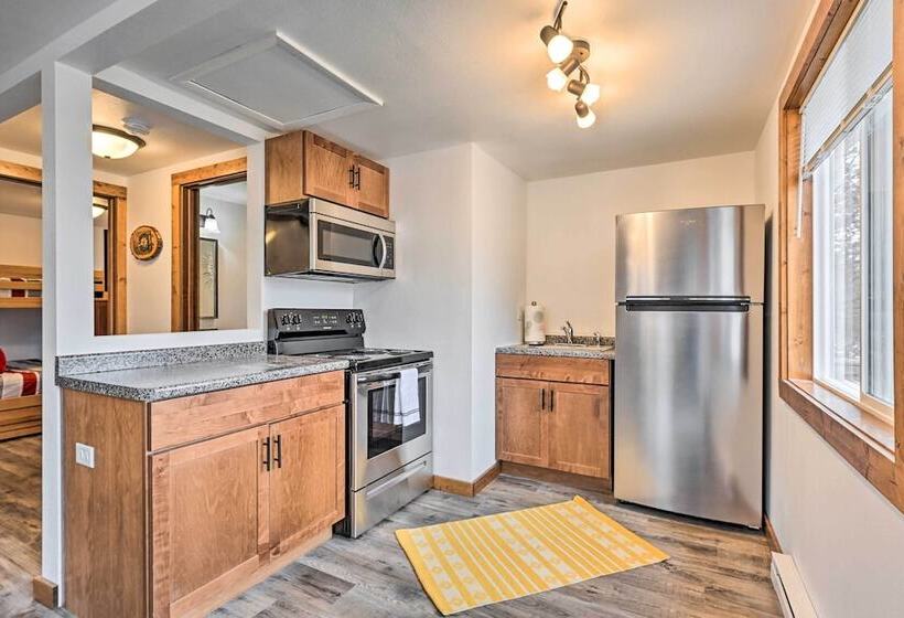 Waterfront Castle Rock Lake Cabin W/ Deck & Grill