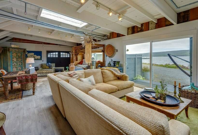 Waterfront Cottage On Tomales Bay W/ Dock & Views