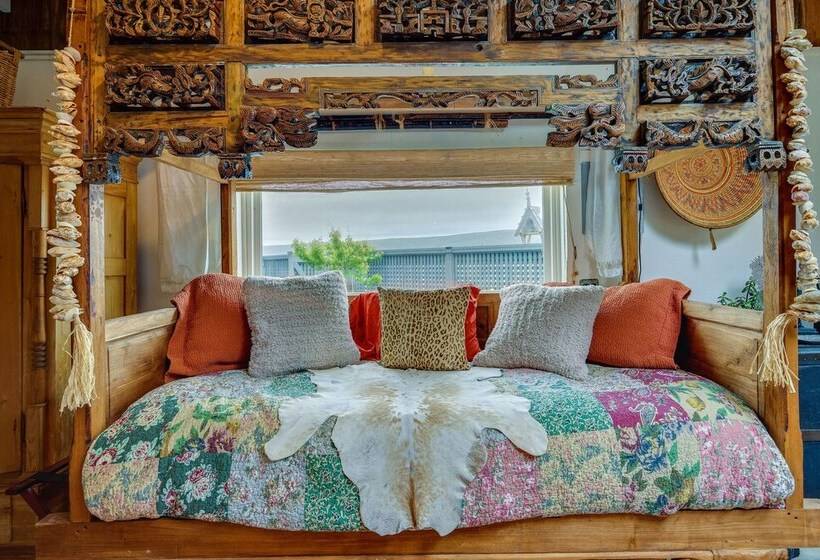 Waterfront Cottage On Tomales Bay W/ Dock & Views