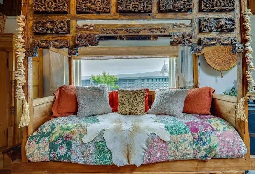 Waterfront Cottage On Tomales Bay W/ Dock & Views