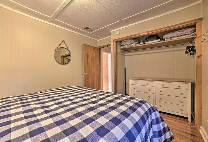 Waterfront Suttons Bay Cottage W/ Fire Pit!