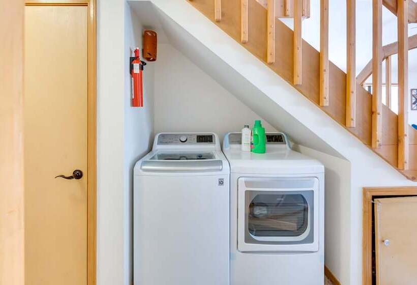 Angel Fire Retreat W/ Deck, Fire Pit: Ski & Hike!