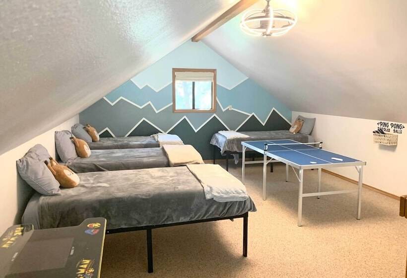 Angel Fire Retreat W/ Deck, Fire Pit: Ski & Hike!