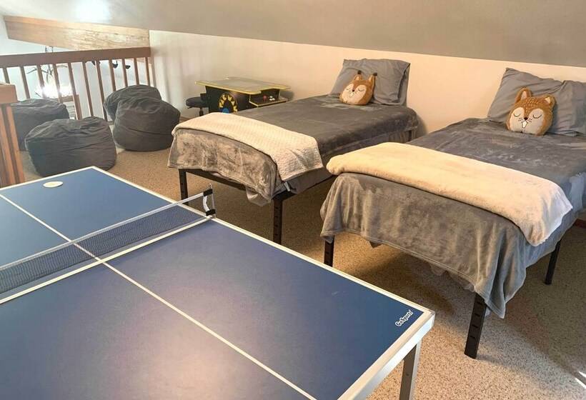 Angel Fire Retreat W/ Deck, Fire Pit: Ski & Hike!