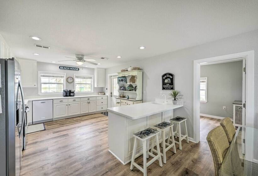 Breezy Pcb Retreat W/ Direct Beach Access!