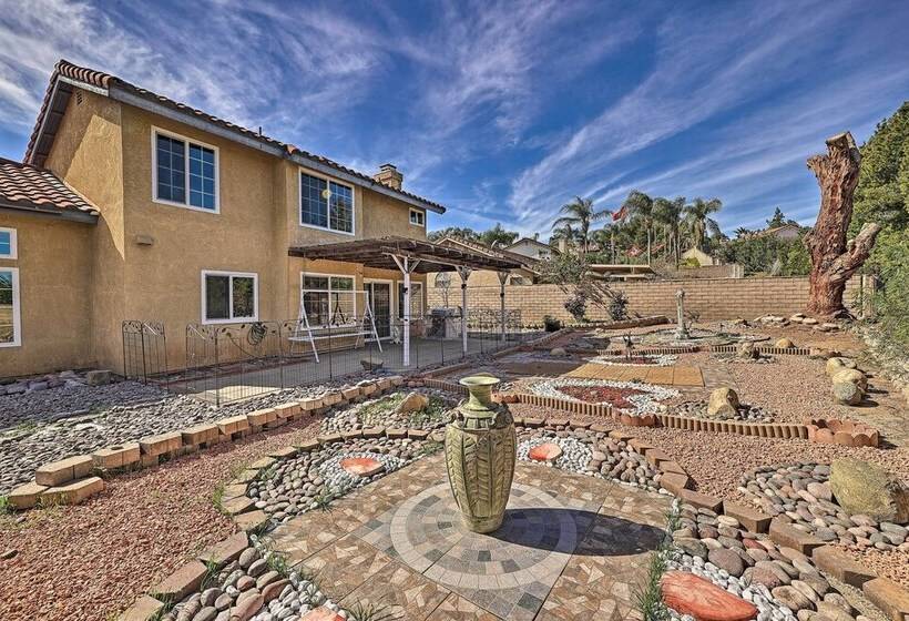 Bright California Home W/ Patio < 1 Mi To Hiking!