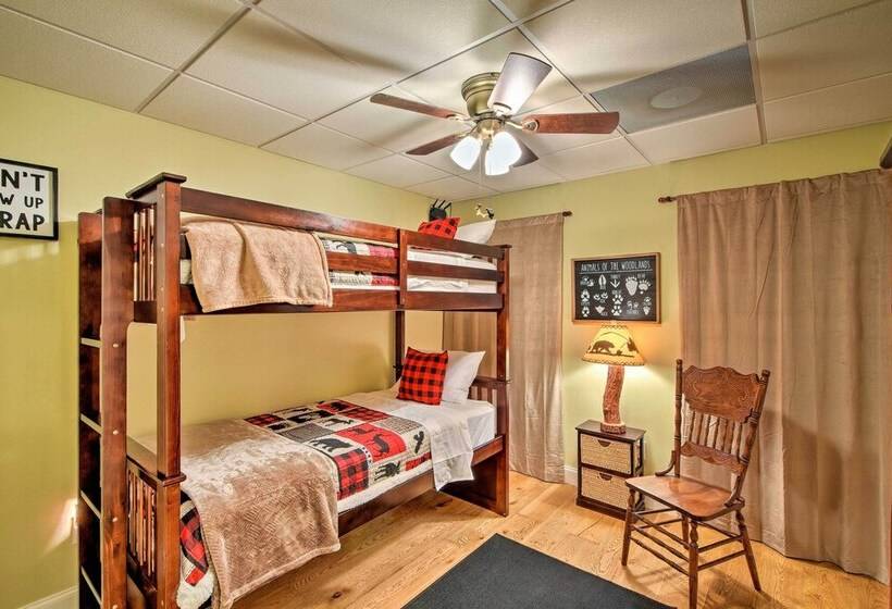 Hayesville Bungalow W/ Porch & Forest Views!