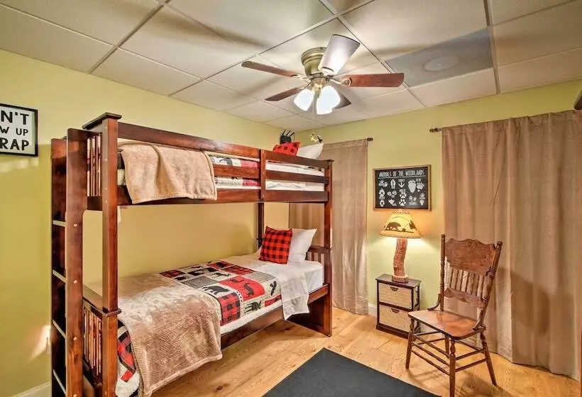 Hayesville Bungalow W/ Porch & Forest Views!