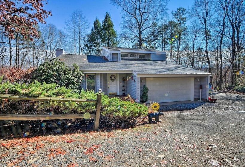 Hayesville Bungalow W/ Porch & Forest Views!