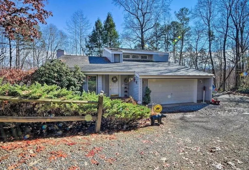 Hayesville Bungalow W/ Porch & Forest Views!